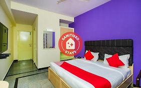 Oyo 25036 Suraksha Residency